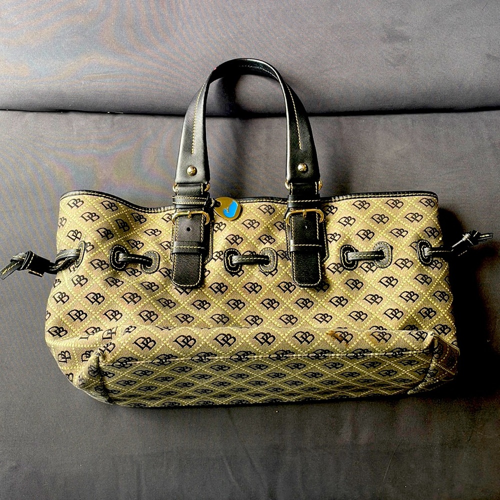 Dooney & Bourke Purse